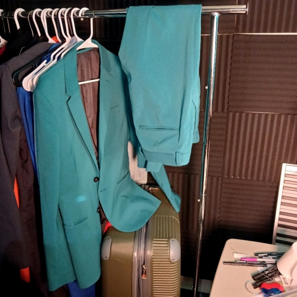 Stunning Blue turquoise 36 Suit mens H&M with 32x32 pants Slim fit